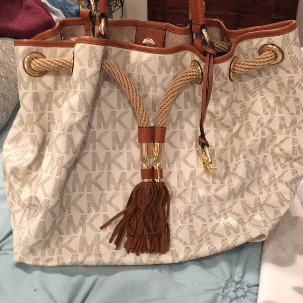 Authentic MK Jet Set Gathered Tote
